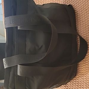 LeSportsac classic shoulder bag